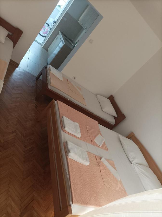 Apartmani Bastrica บุดวา ภายนอก รูปภาพ