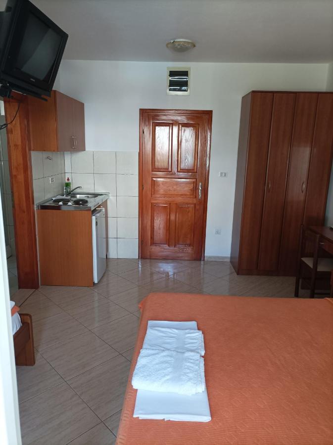 Apartmani Bastrica บุดวา ภายนอก รูปภาพ